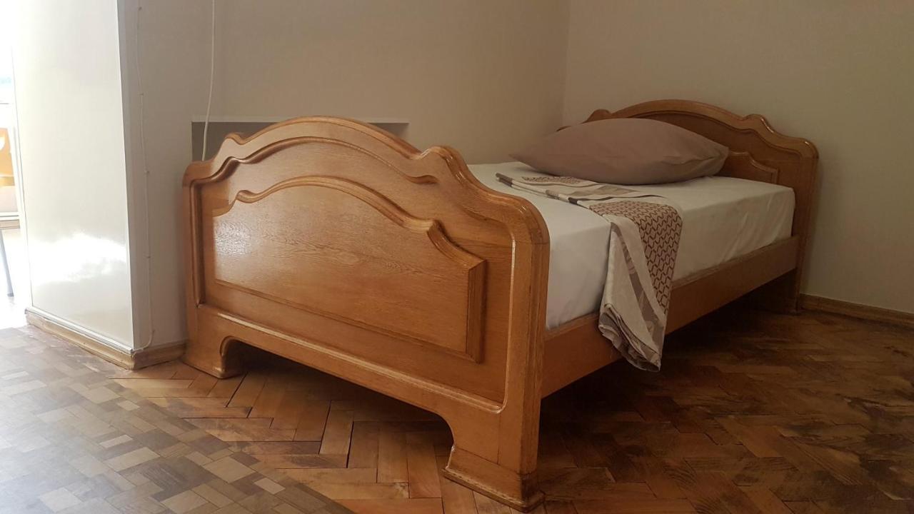 Ara & Gaya Аpartment Διαμέρισμα Γιερεβάν Εξωτερικό φωτογραφία